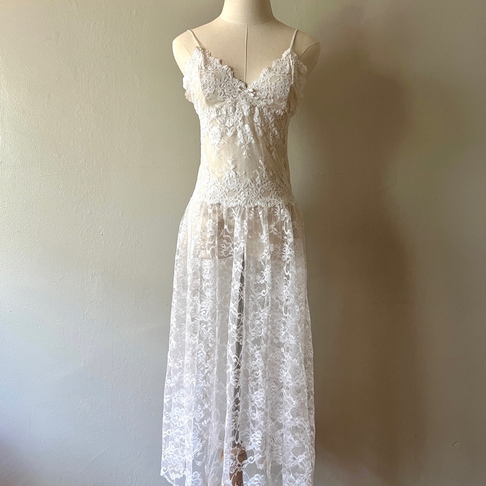 SOLD 🛍 Victoria’s Secret Dress Small 🕊